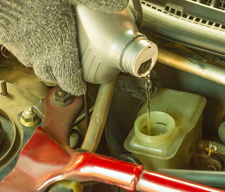 Cadence is your premier source for top-quality diesel exhaust fluid (DEF). We offer DEF to our customers in various package sizes, including gallons, drums, totes, and bulk quantities. We also have monitoring capabilities for bulk.